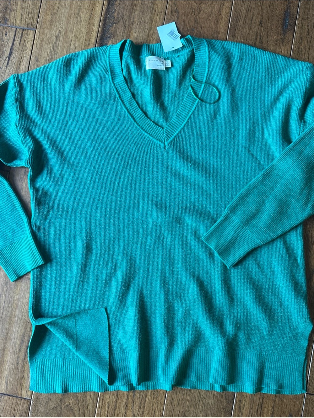 Dreamers By Debut V Neck Sweater Womens Medium Kelly Green Viscose Soft Drapey